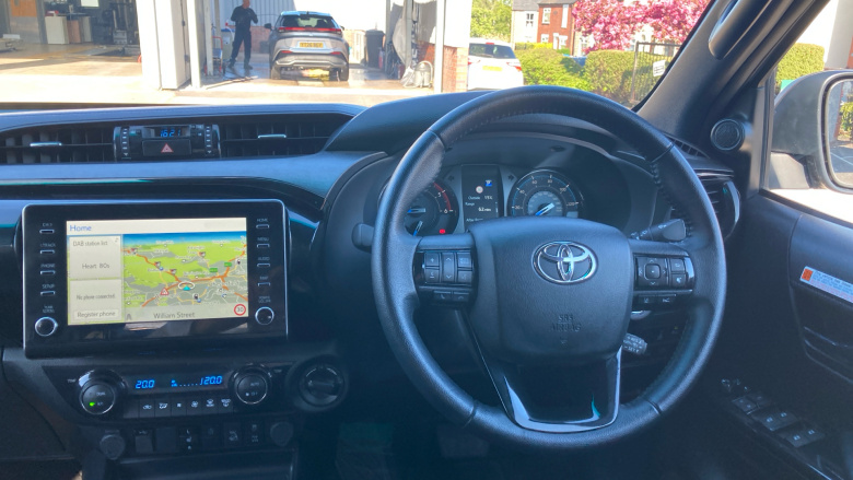 Toyota Hilux Diesel Invincible X D/Cab Pick Up 2.8 D-4D Auto